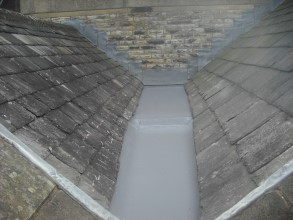 Gutter seamlessly sealed using Belzona 3111 (Flexible Membrane) across the lead substrate Gutter seamlessly sealed using Belzona 3111 (Flexible Membrane) across the lead substrate
